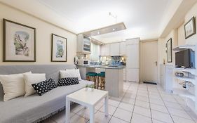 Amazing Apartment Pallini - Near Airport&Metro