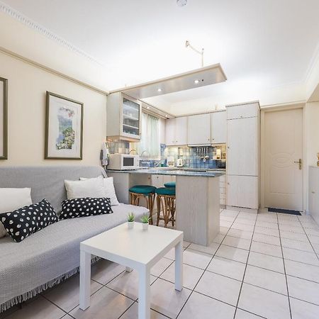 Amazing Apartment Pallini - Near Airport&Metro Esterno foto