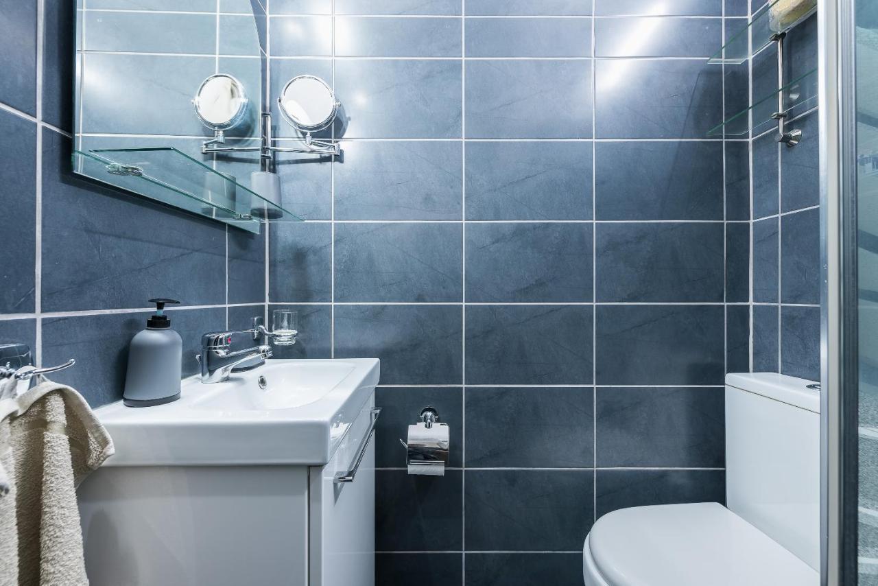 Amazing Apartment Pallini - Near Airport&Metro Esterno foto